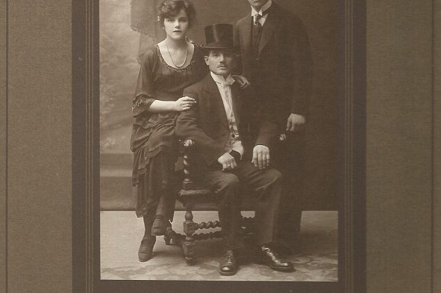 Family likeness: Kosminski’s brother Isaac, pictured centre, in a 19th century portrait Family likeness: Kosminski's brother Isaac, pictured centre, in a 19th century portrait